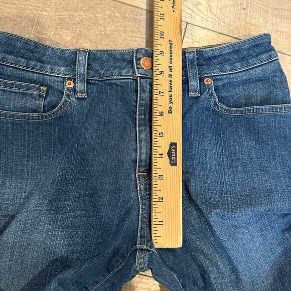 LL BEAN WOMENS FAVORITE FIT SIZE 4 JEANS - Picture 5 of 8